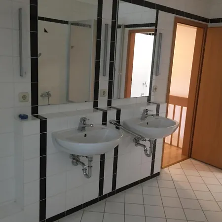 2-raum-wohnung In Tier Innenstadt Apartment